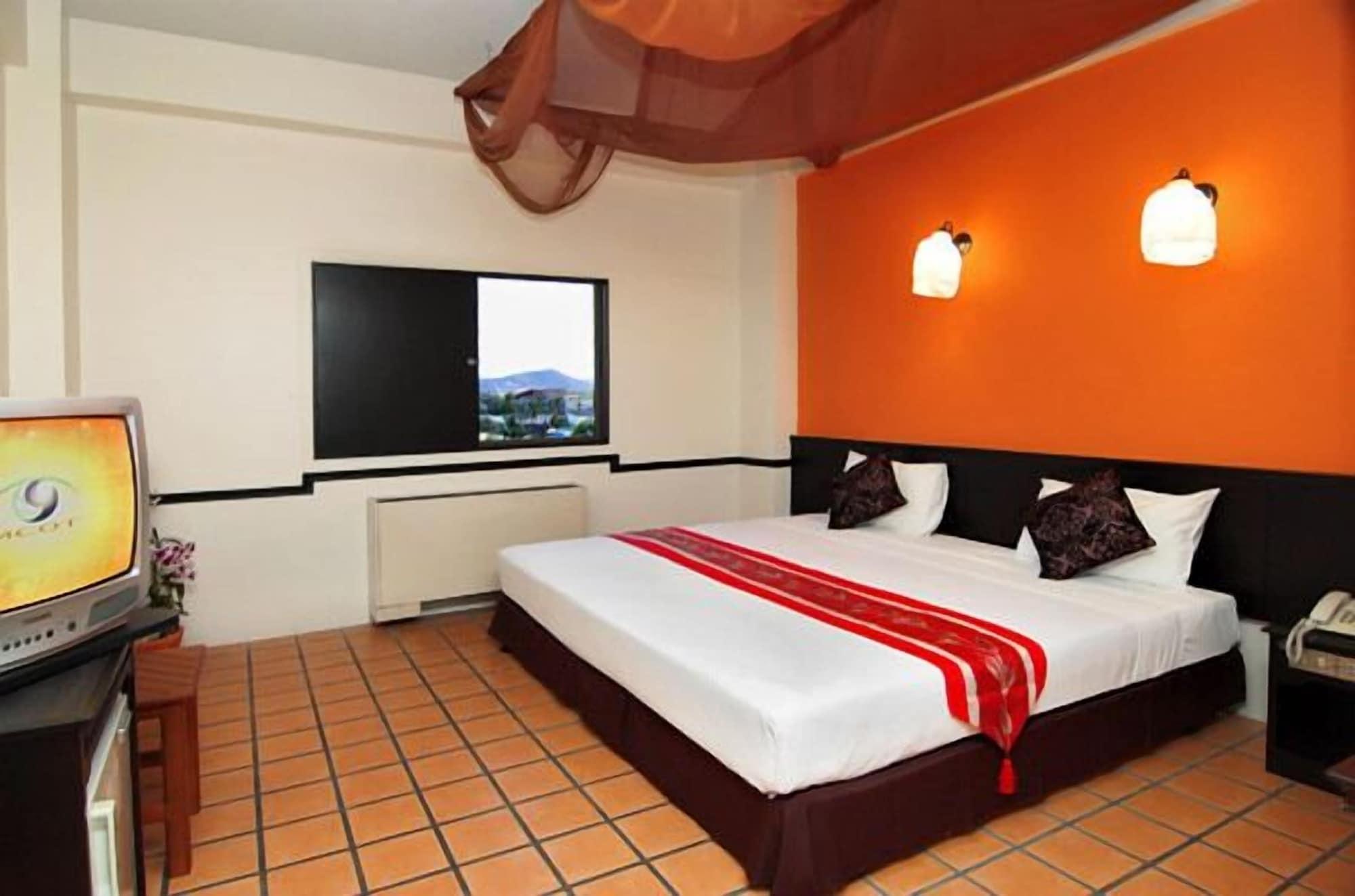 Rome Place Hotel Phuket Exterior photo