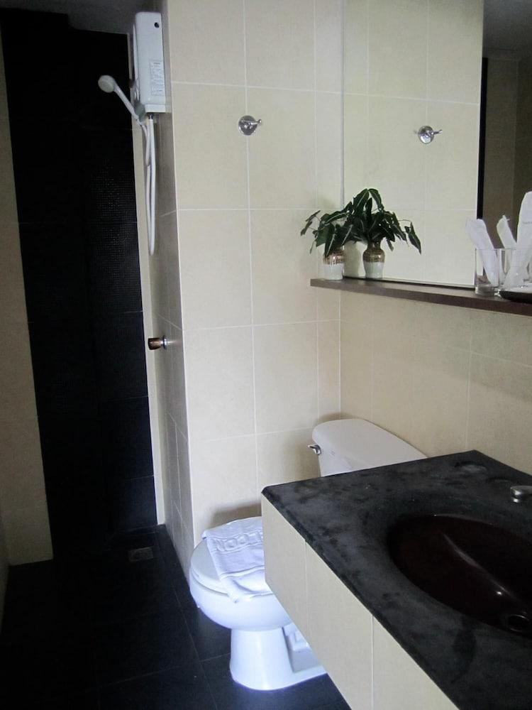 Rome Place Hotel Phuket Exterior photo