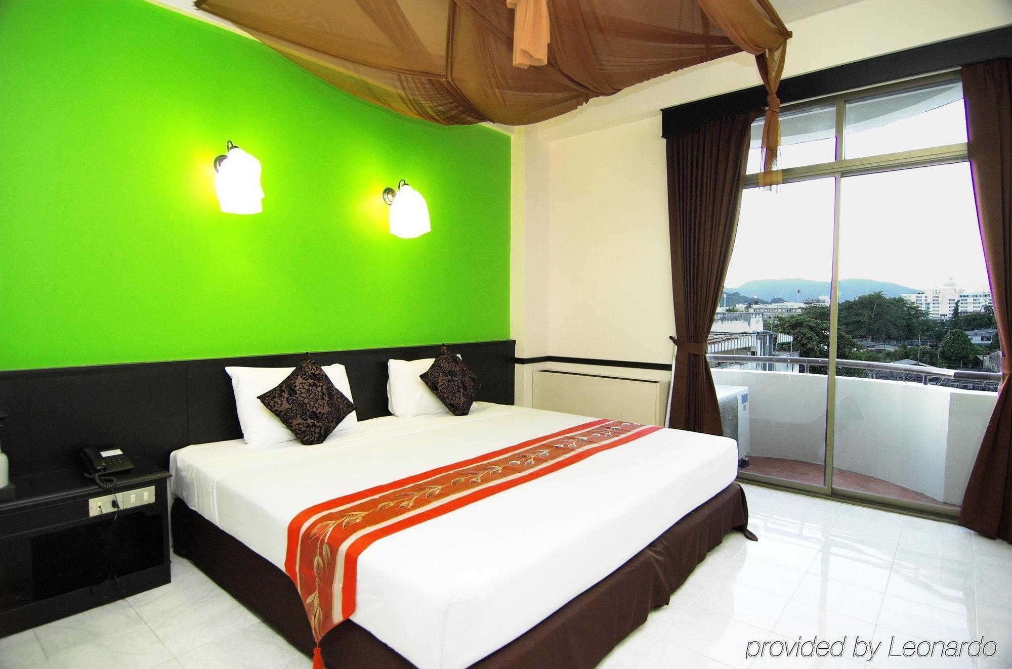 Rome Place Hotel Phuket Exterior photo