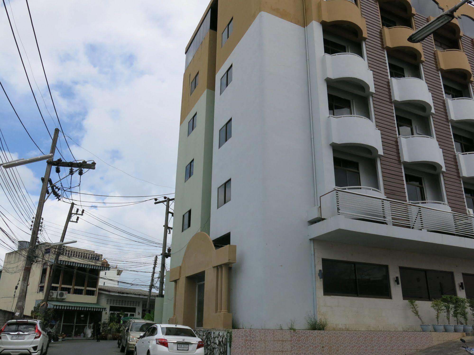 Rome Place Hotel Phuket Exterior photo