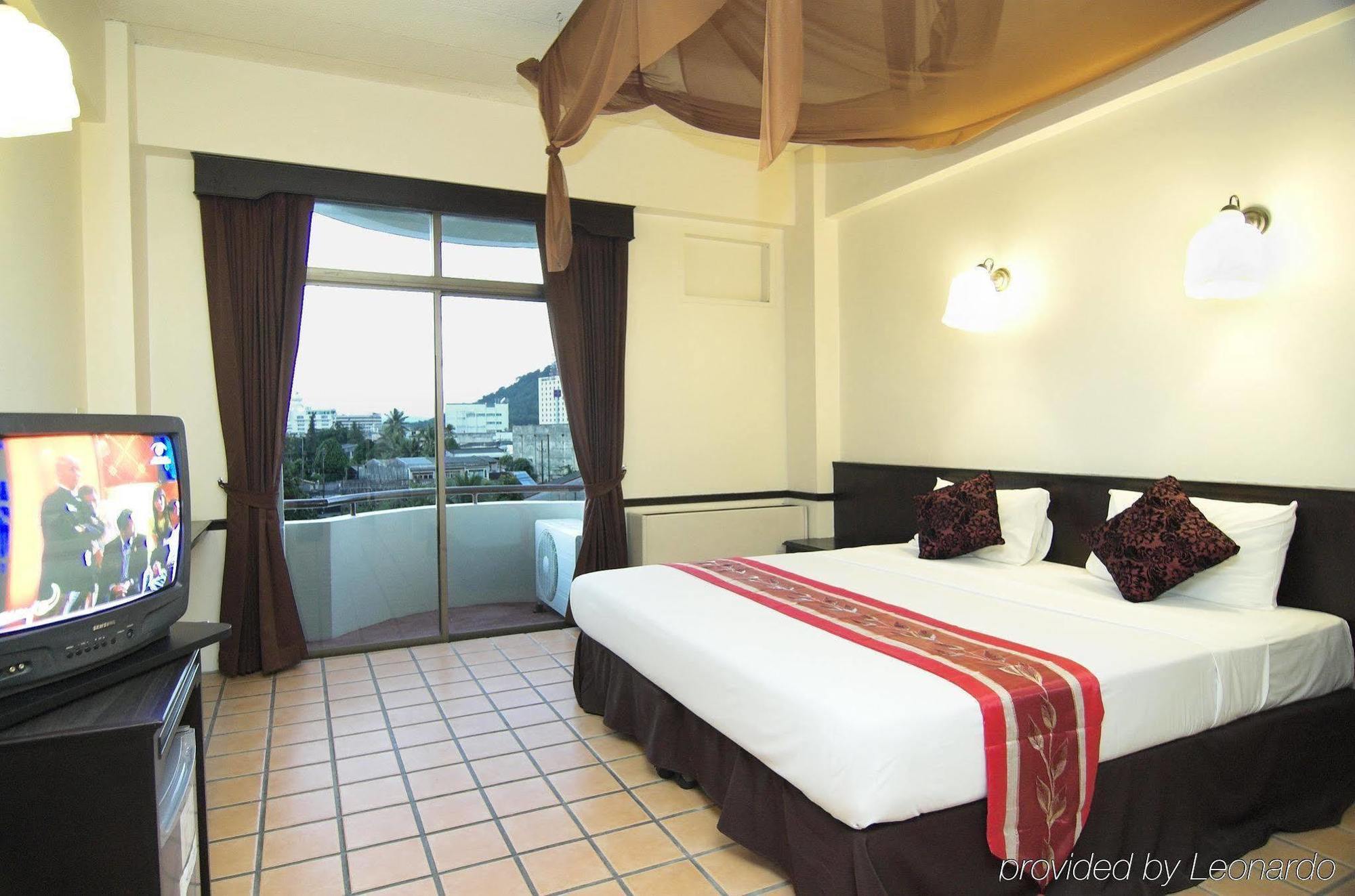 Rome Place Hotel Phuket Exterior photo
