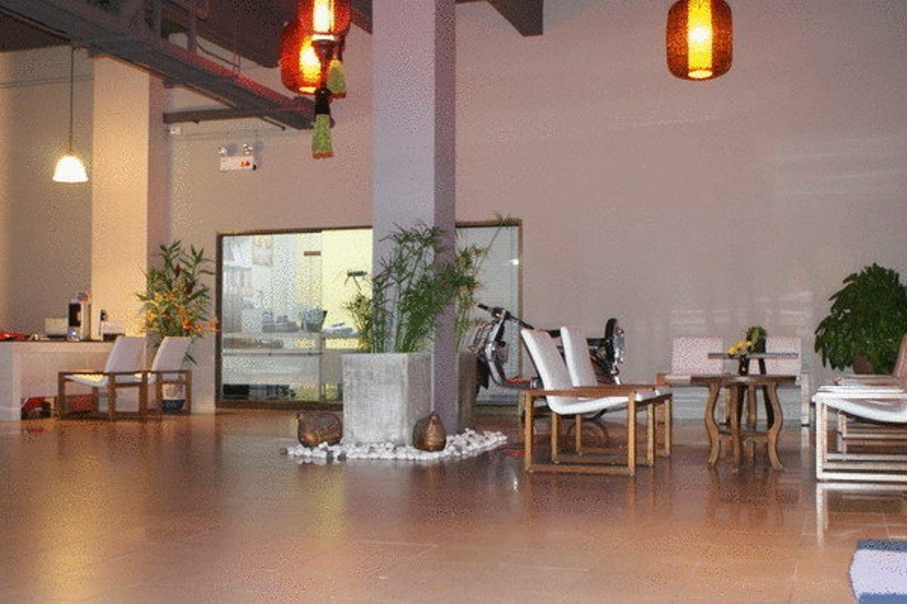 Rome Place Hotel Phuket Exterior photo