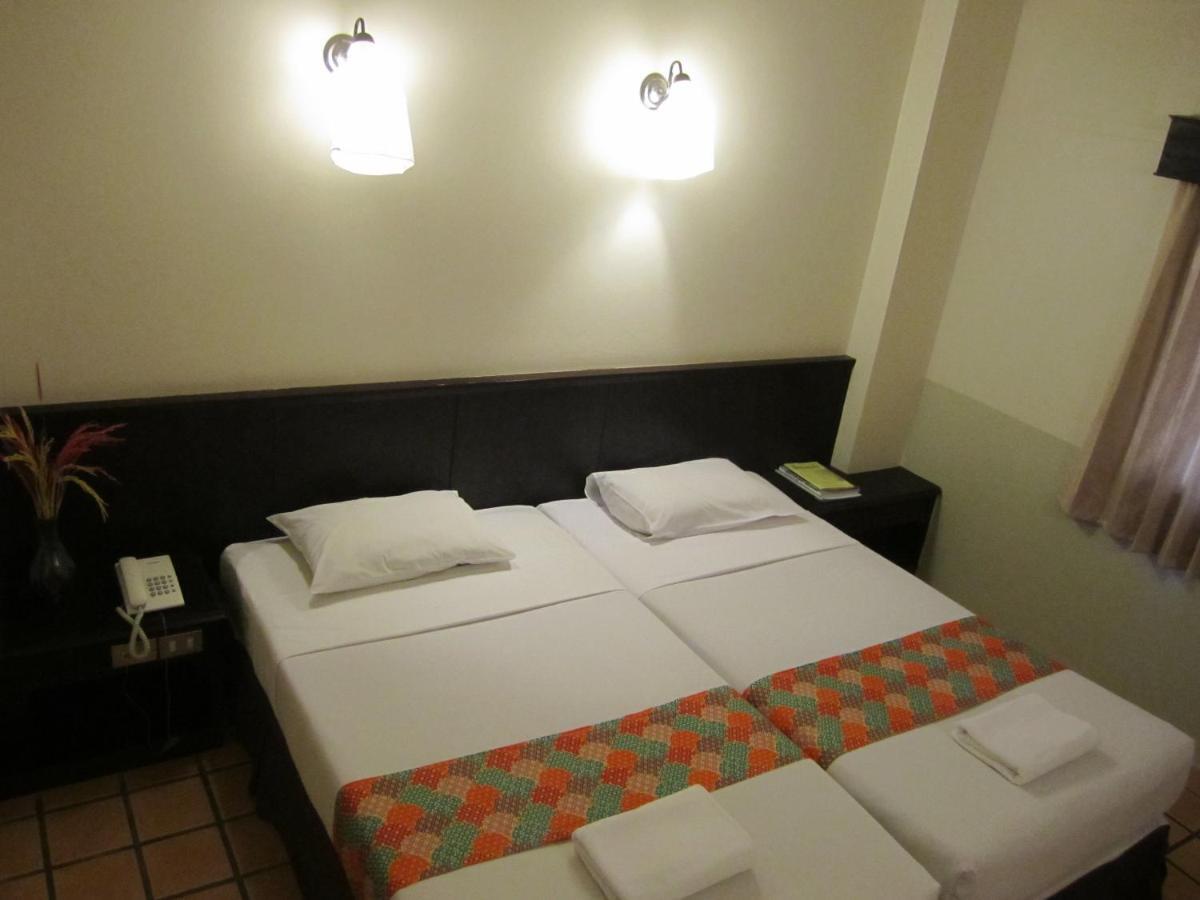 Rome Place Hotel Phuket Exterior photo